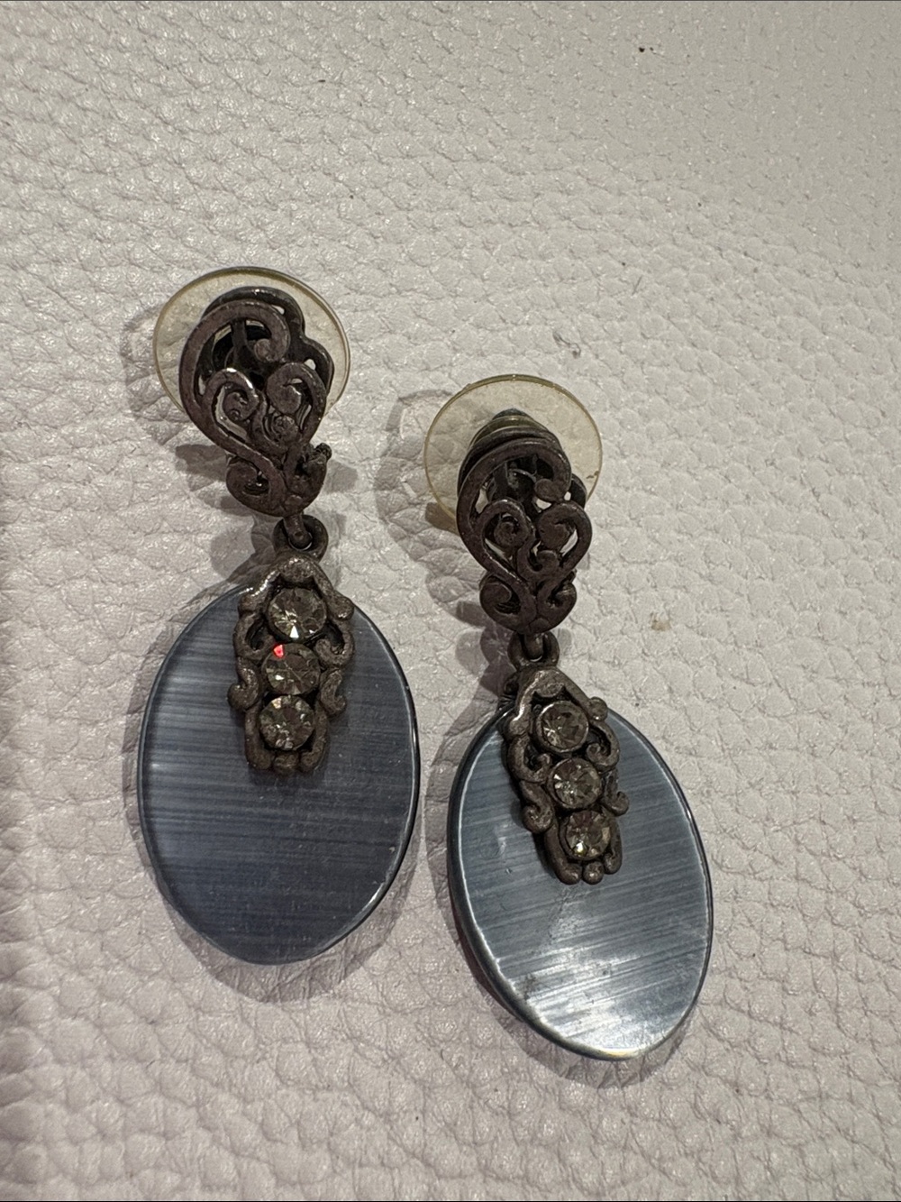 Vintage-Style Gray Acrylic Oval Drop Earrings with Rhinestone Accents